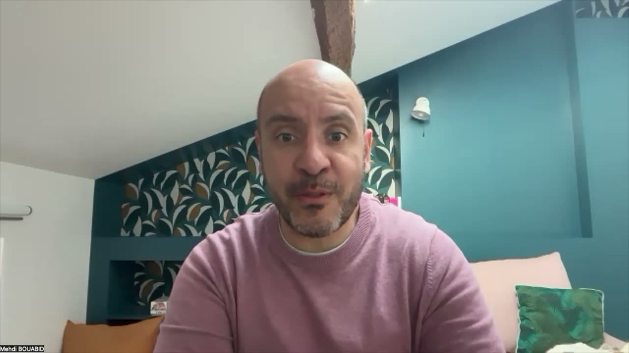 Mehdi, fondateur de The French Pâtissier, pendant l'interview vidéo